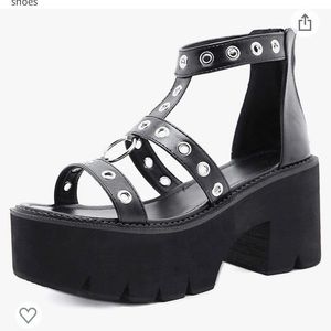 NEW black sandals 💎